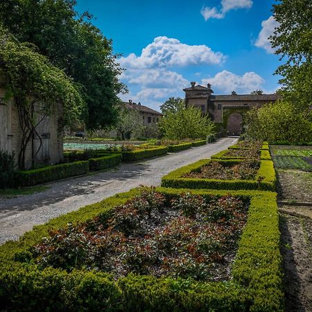Antica Corte Pallavicina Relais Polesine Parmense Екстериор снимка