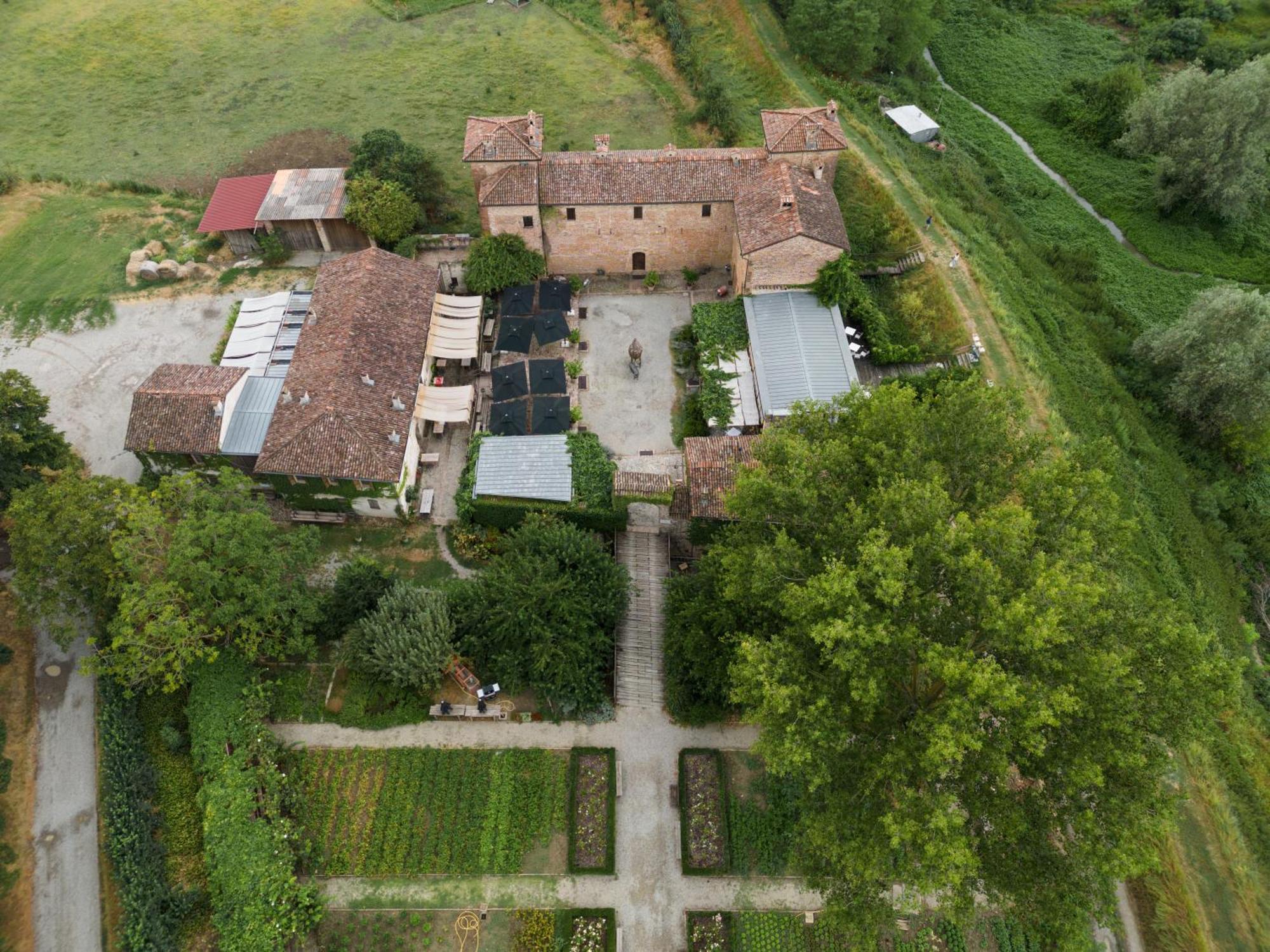 Antica Corte Pallavicina Relais Polesine Parmense Екстериор снимка