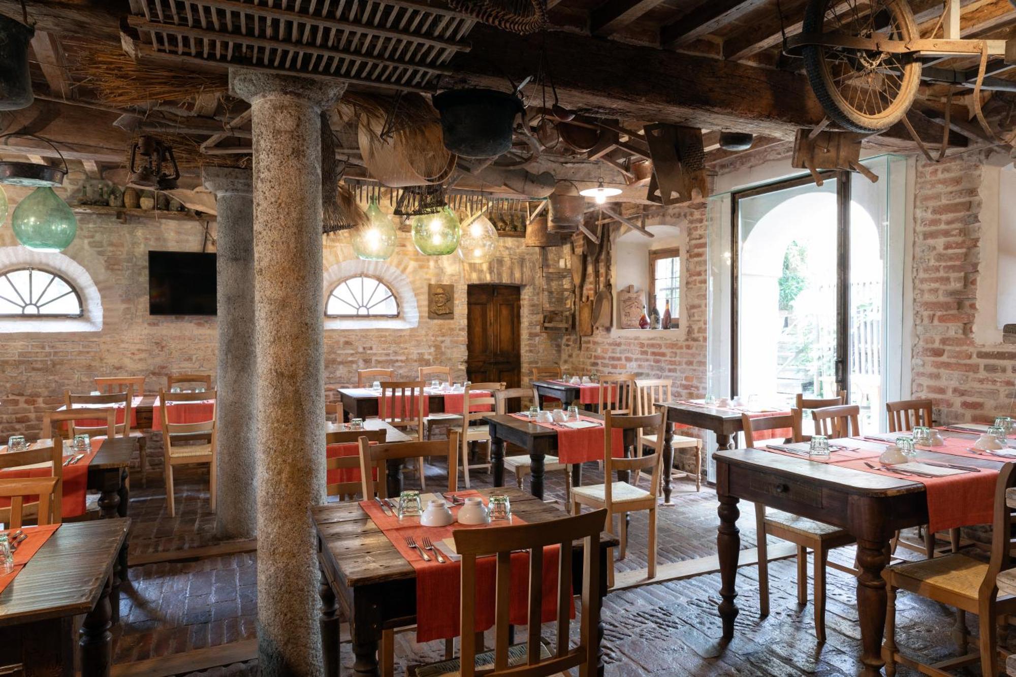 Antica Corte Pallavicina Relais Polesine Parmense Екстериор снимка