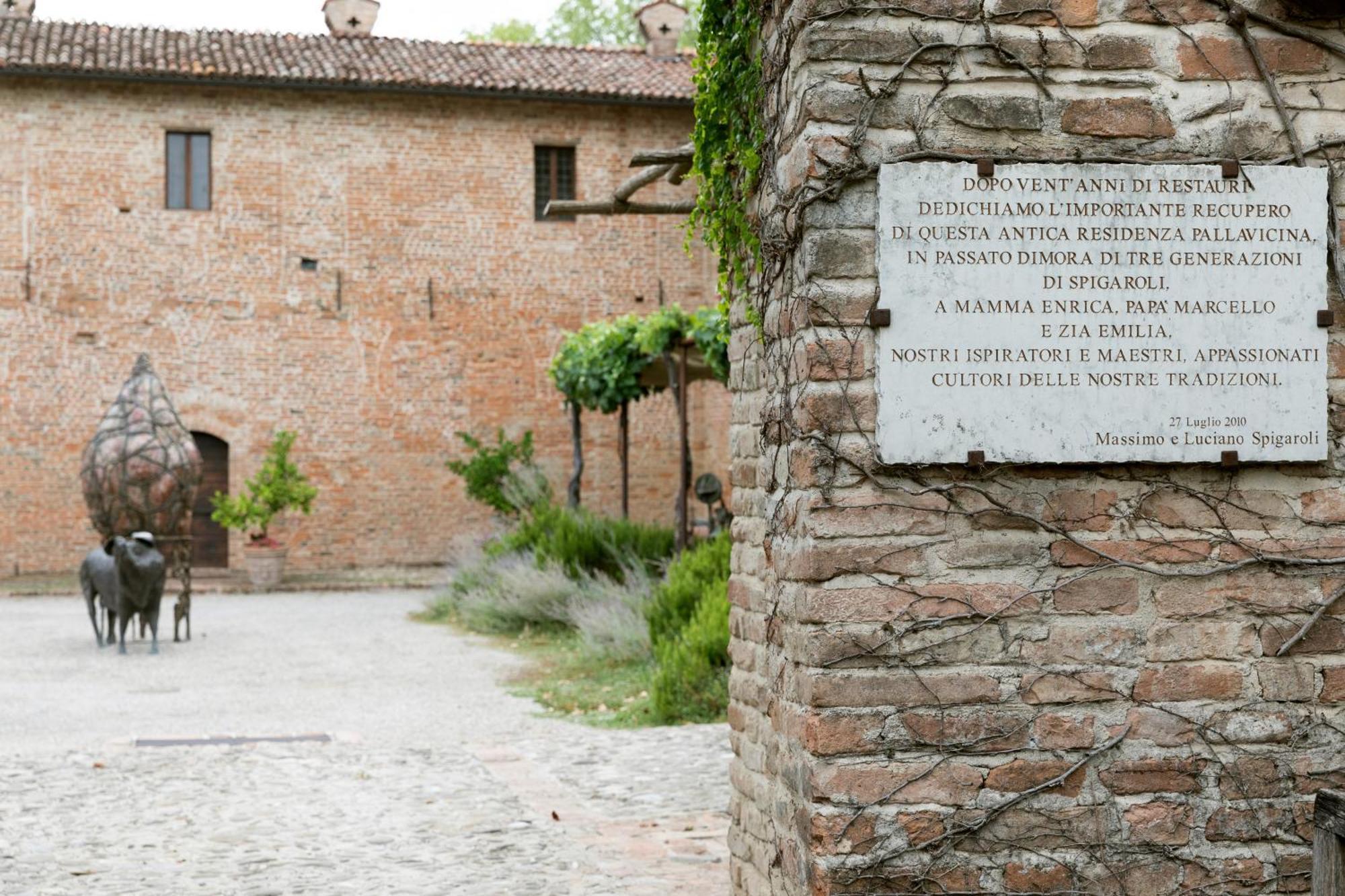 Antica Corte Pallavicina Relais Polesine Parmense Екстериор снимка